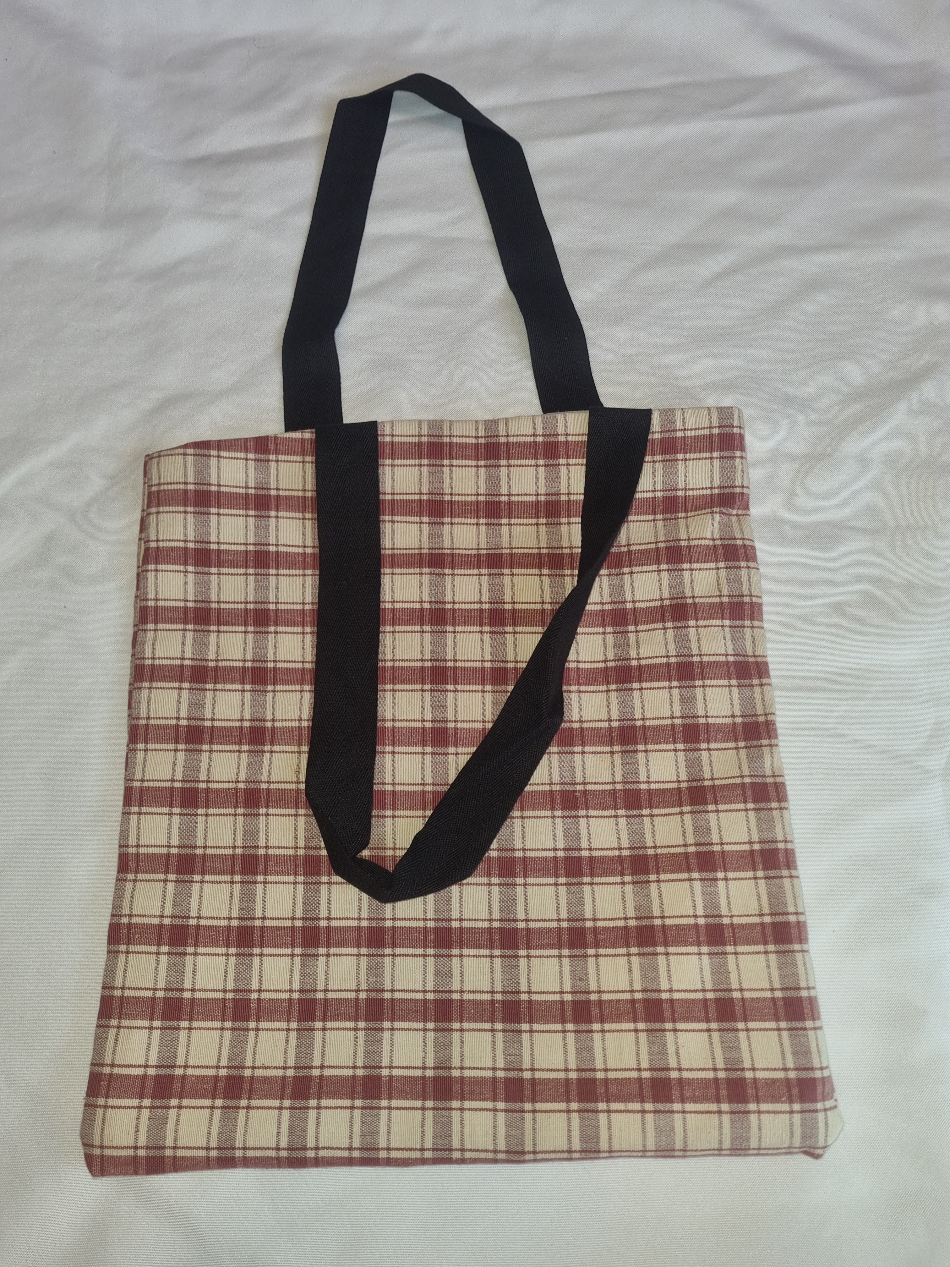 Plaid Red and Beige Tote bag